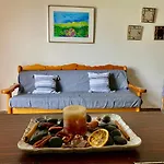 Montsenigos Garden Apartment